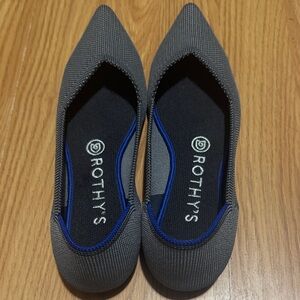 Rothy's Pointed Knit Flats in Gray with Blue Trim